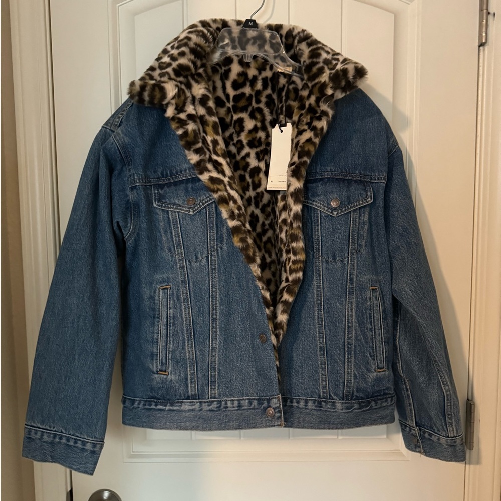 NWT Levi’s Cat Eye Trucker Jacket
